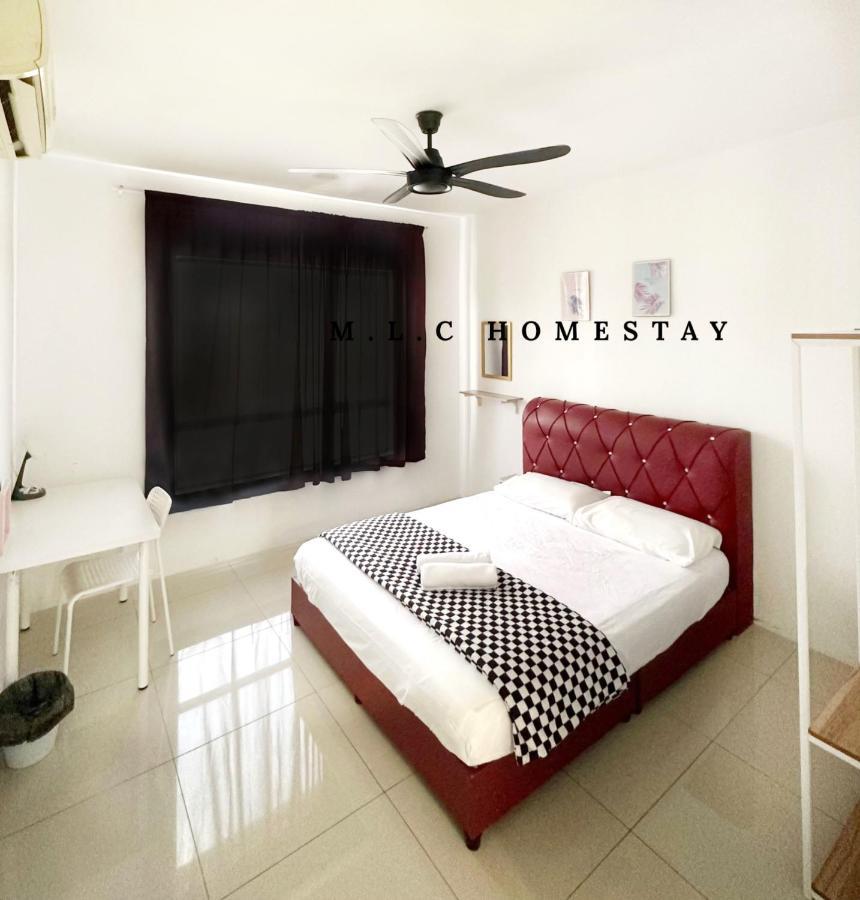 3 Bedrooms 2 Bathrooms Ipoh Waterpark Comfy Home - Pool & Mountain View Kültér fotó